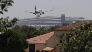 Aena projecta els seus primers hotels als aeroports del Prat i Barajas