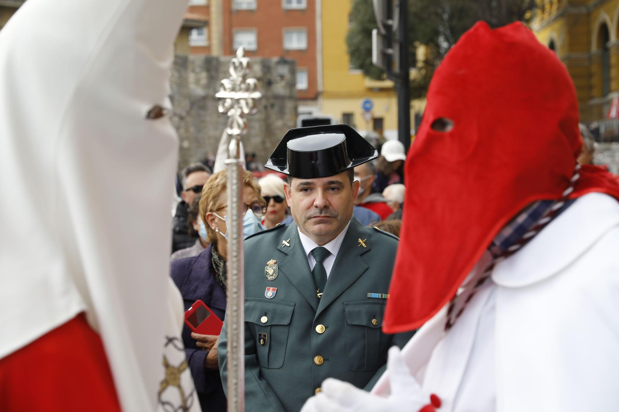 En imágenes: La procesión del Viernes Santo en Gijón