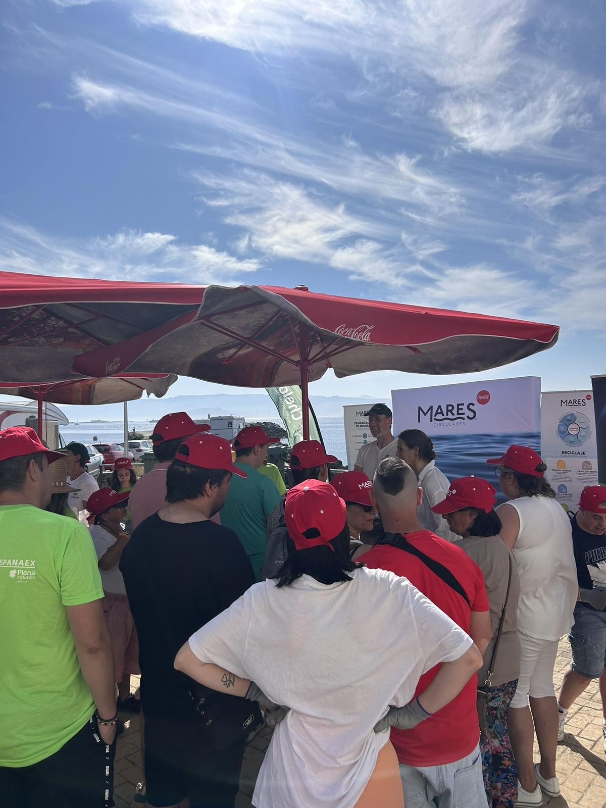· En 2024, Mares Circulares recogió más de 376 toneladas de residuos, gracias a una red de colaboración compuesta por 9.731 voluntarios y cofradías de pescadores de 16 puertos pesqueros de España y Portugal.