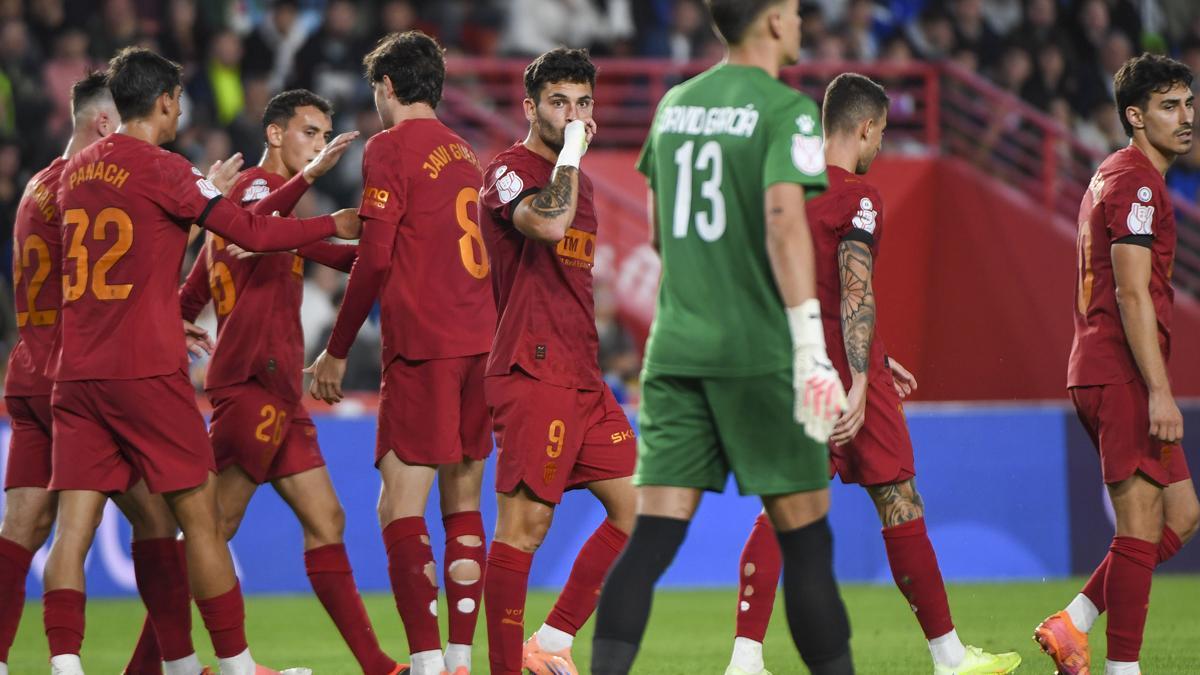 Hugo Duro, celebrando un gol ante el Maracena
