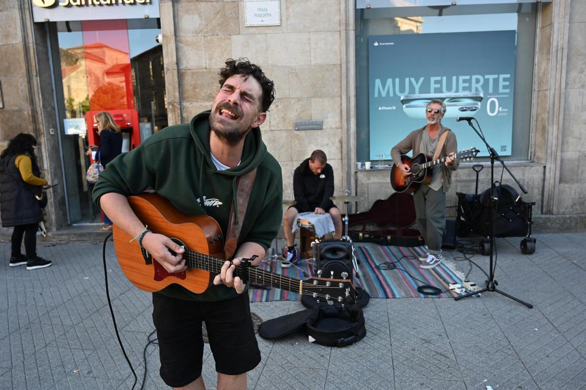 Actuación del chef Pepe Solla y su banda en la Peregrina.