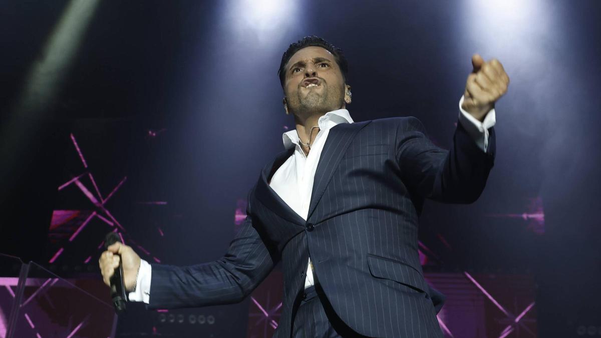 El concierto de Bustamante en Gijón, en imágenes