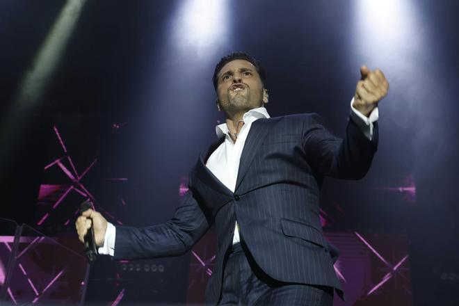 El concierto de Bustamante en Gijón, en imágenes