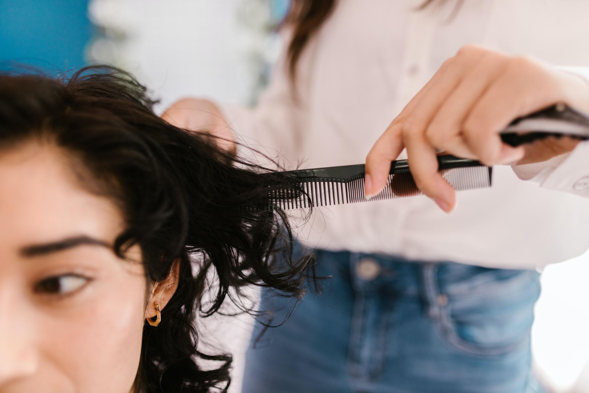 Cortes de pelo verano 2022 para mujeres de 50 años: rejuvenecen y están de  moda