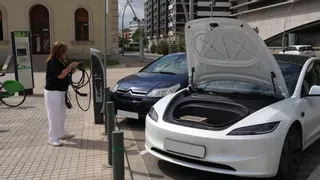 Otro freno al coche eléctrico en Castellón: cuatro de cada cinco municipios no tienen puntos de recarga públicos