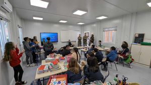 Més de 4.000 escolars de València començaran el curs en barracons