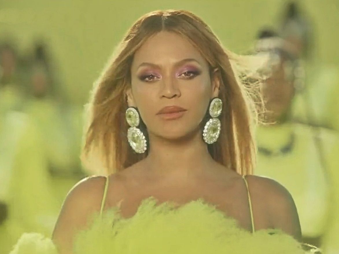 Un otoño discográfico insulso se encomienda a sorpresas como la de Beyoncé.