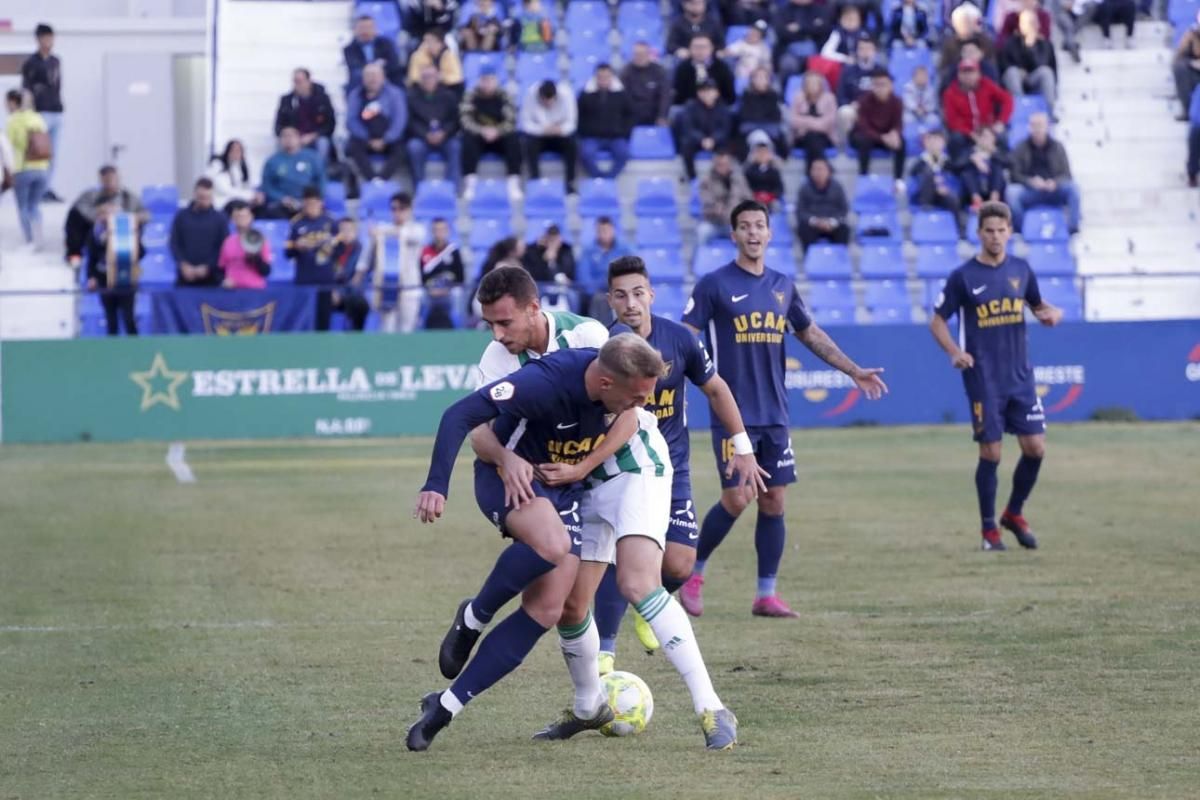 Las imágenes del UCAM Murcia-Córdoba CF