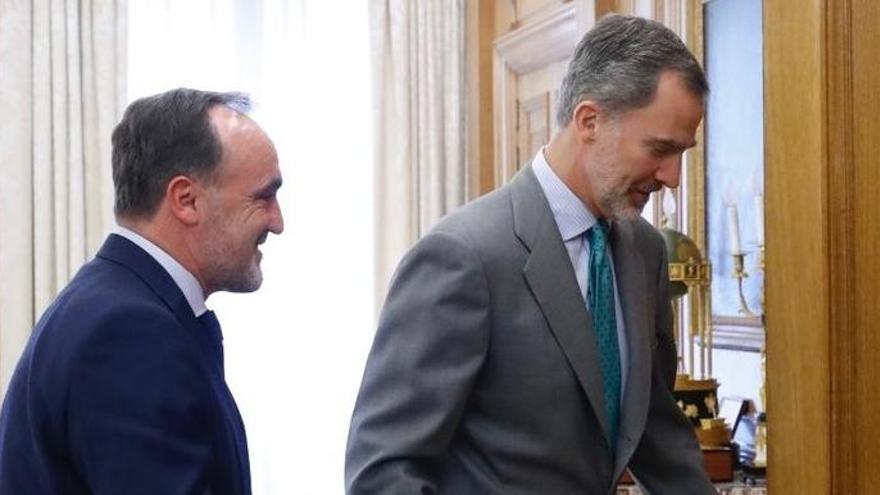 Felipe VI, este miércoles con Javier Esparza.