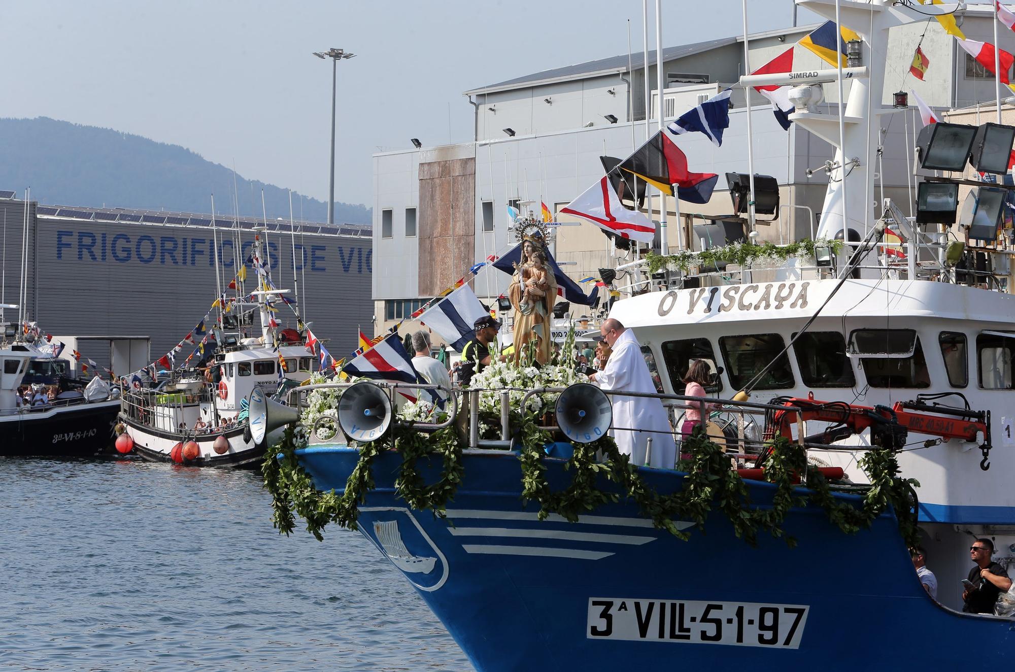 Las mejores imágenes de la procesión marítima de O Berbés