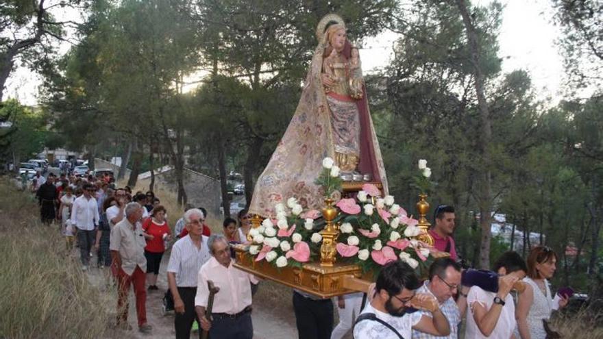 Un instante de la procesión de &#039;La Abuelica&#039; de Santa Ana.