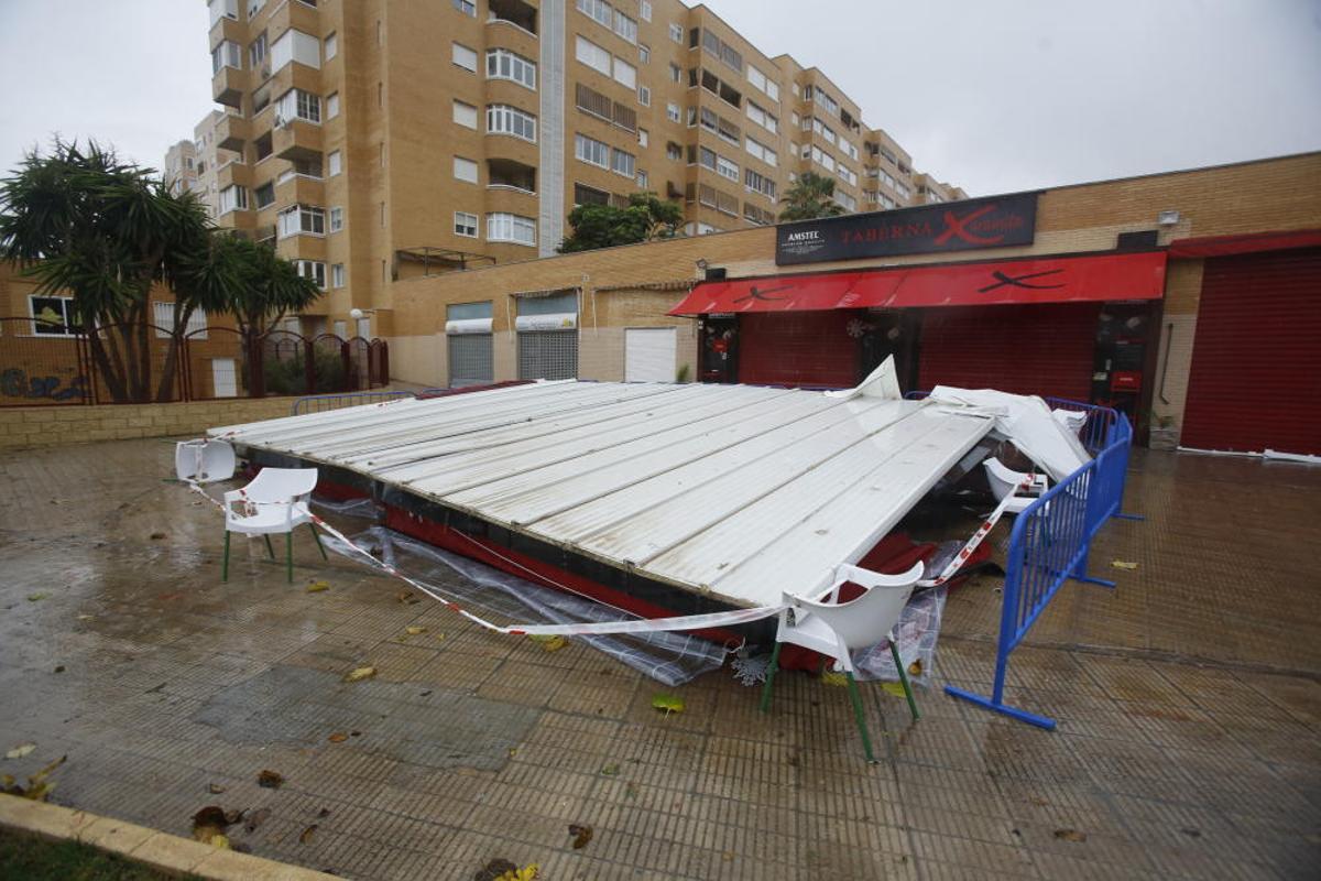 Una terraza desplomada en San Gabriel