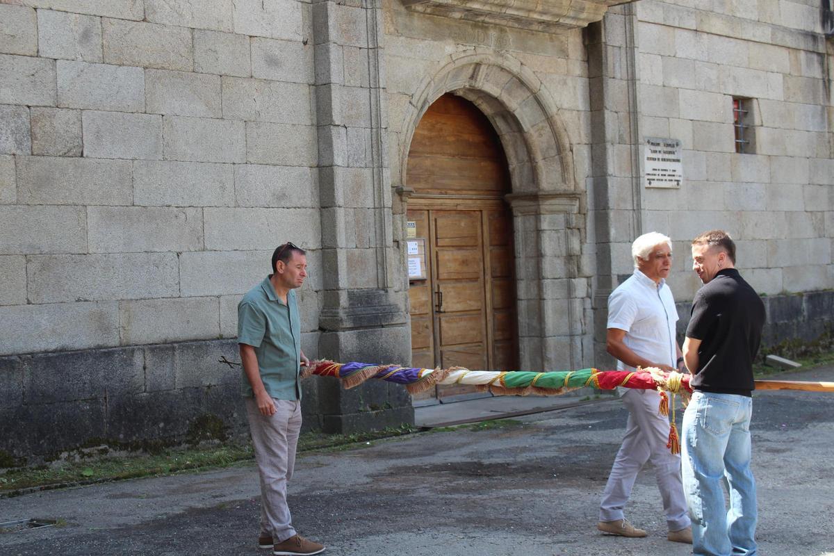 GALERÍA I Procesión del Sacramento en San Martín de Castañeda