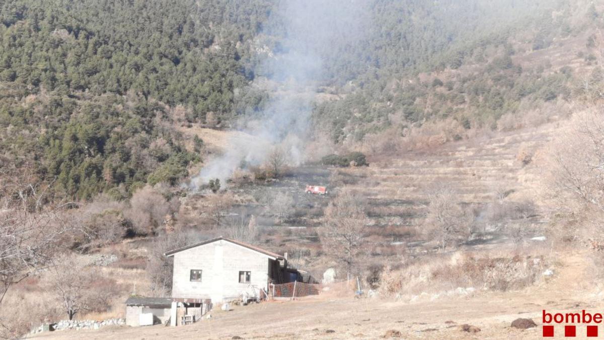 L&#039;incendi de vegetació a Aristot, al Pont de Bar