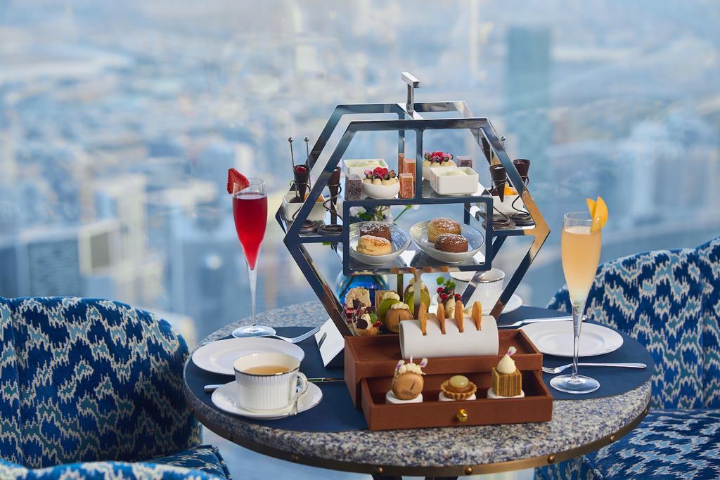 Afternoon tea del Atmosphere Burj Khalifa, uno de sus productos más demandados