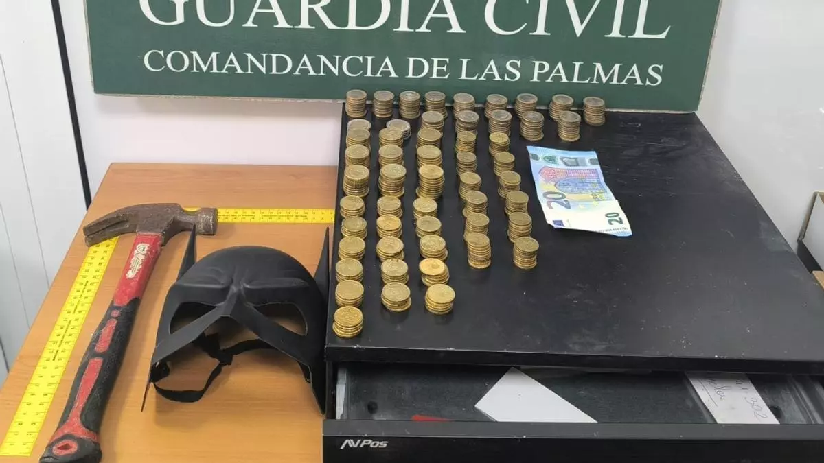 El ladrón de Corralejo que se disfrazaba de Batman para ejecutar los robos.