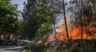 Controlado el fuego en O Irixo tras afectar unas 35 hectáreas