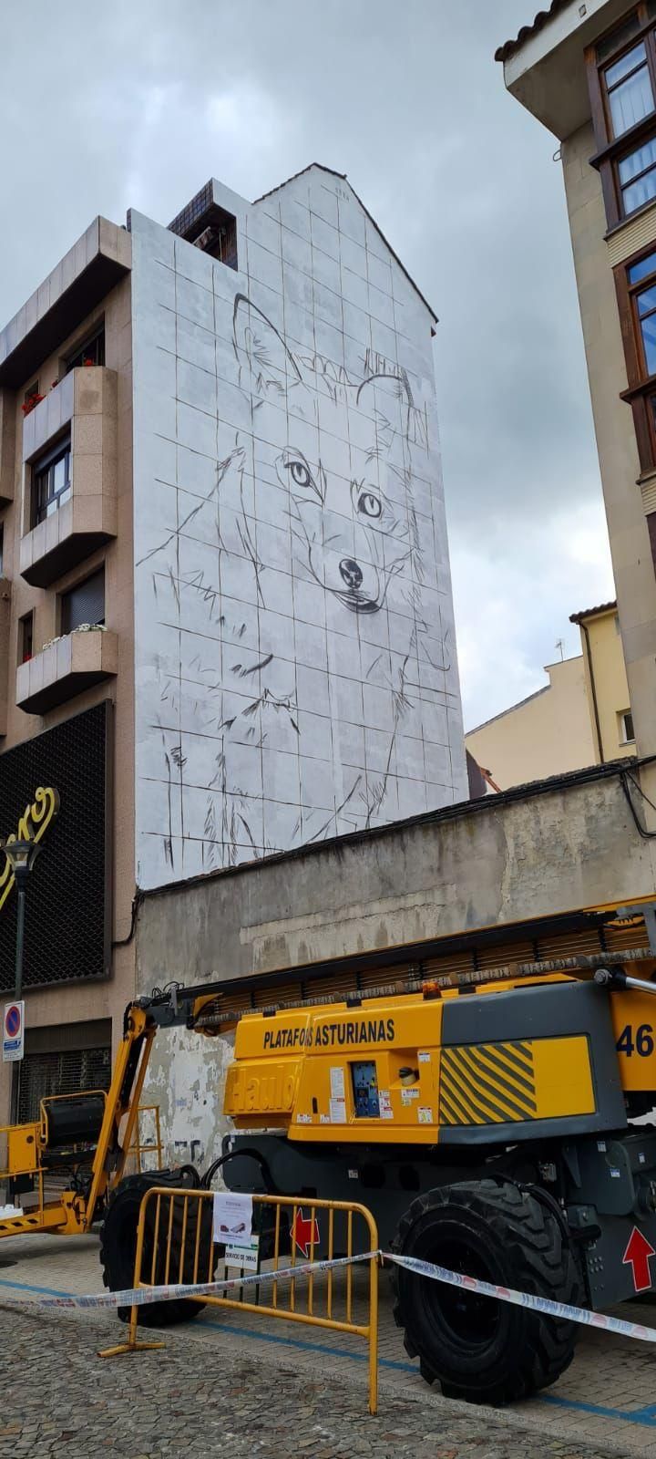 La figura de la zorra que protagonizará el nuevo mural de la Pola