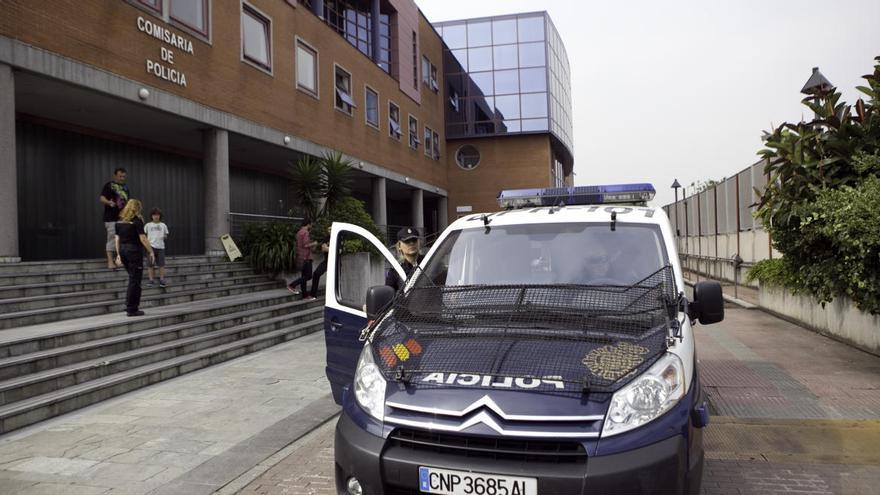 Arrestan a un gijonés por vender hachís y ansiolíticos en un parque de El Llano