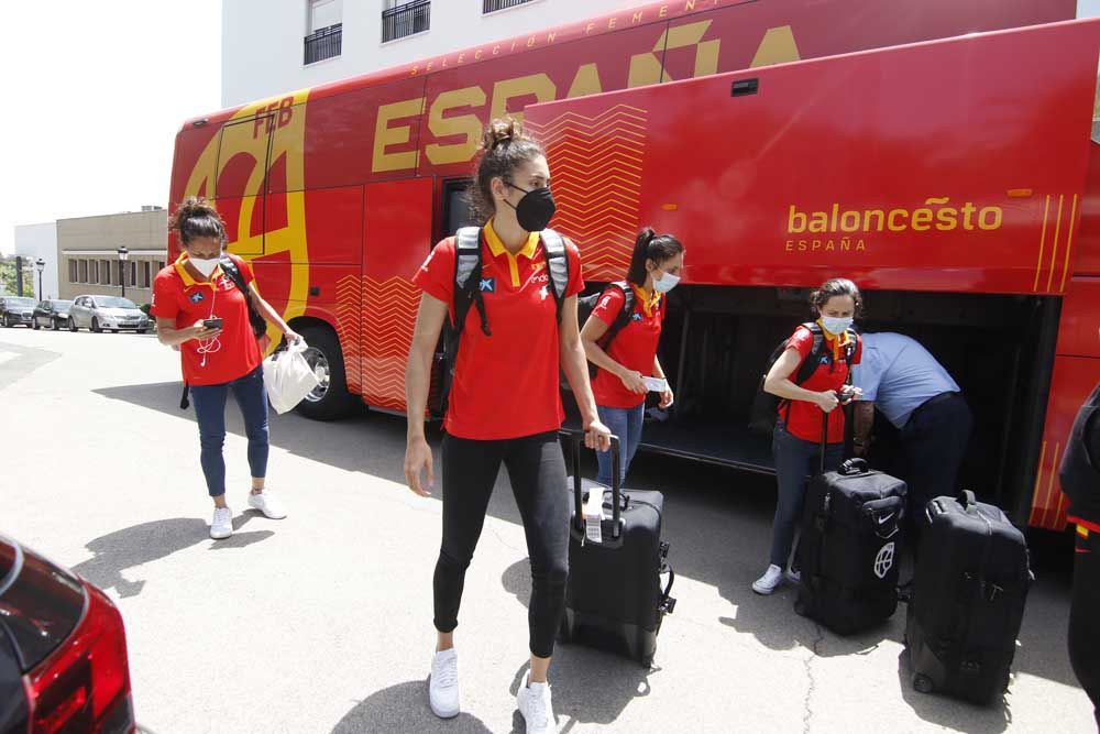 La selección española femenina de baloncesto ya está en Córdoba