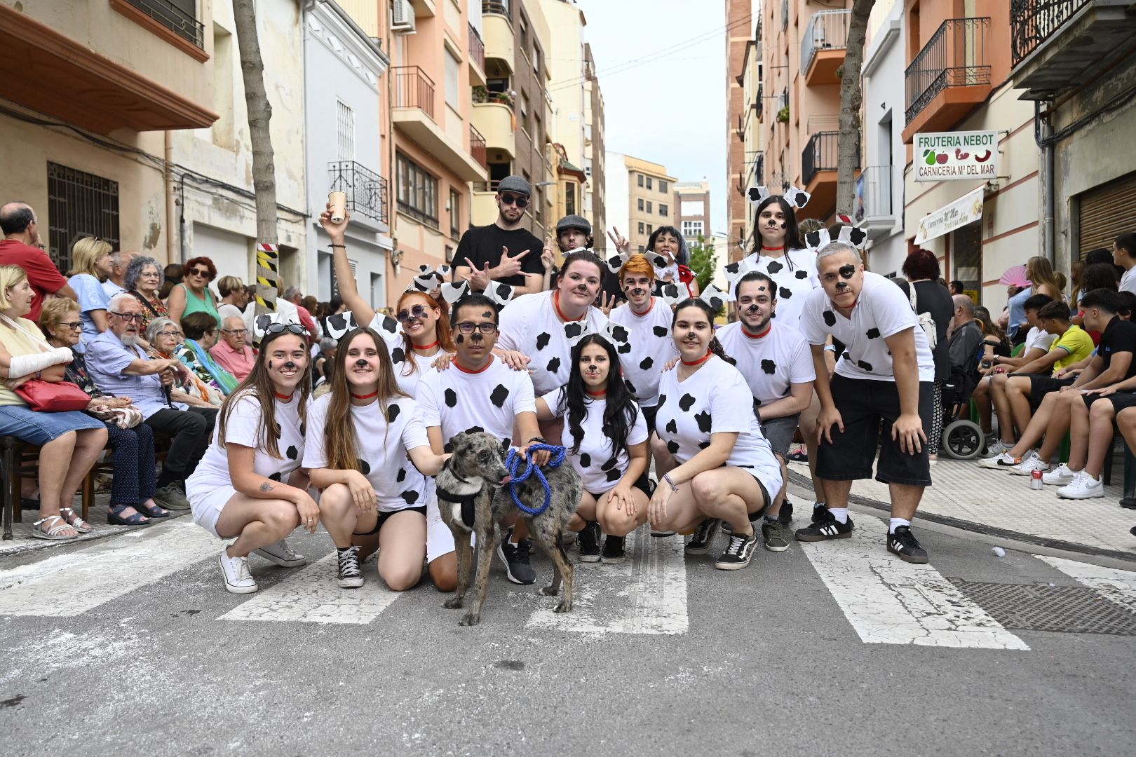 Imaginación y humor al poder en el desfile de las collas del Grau