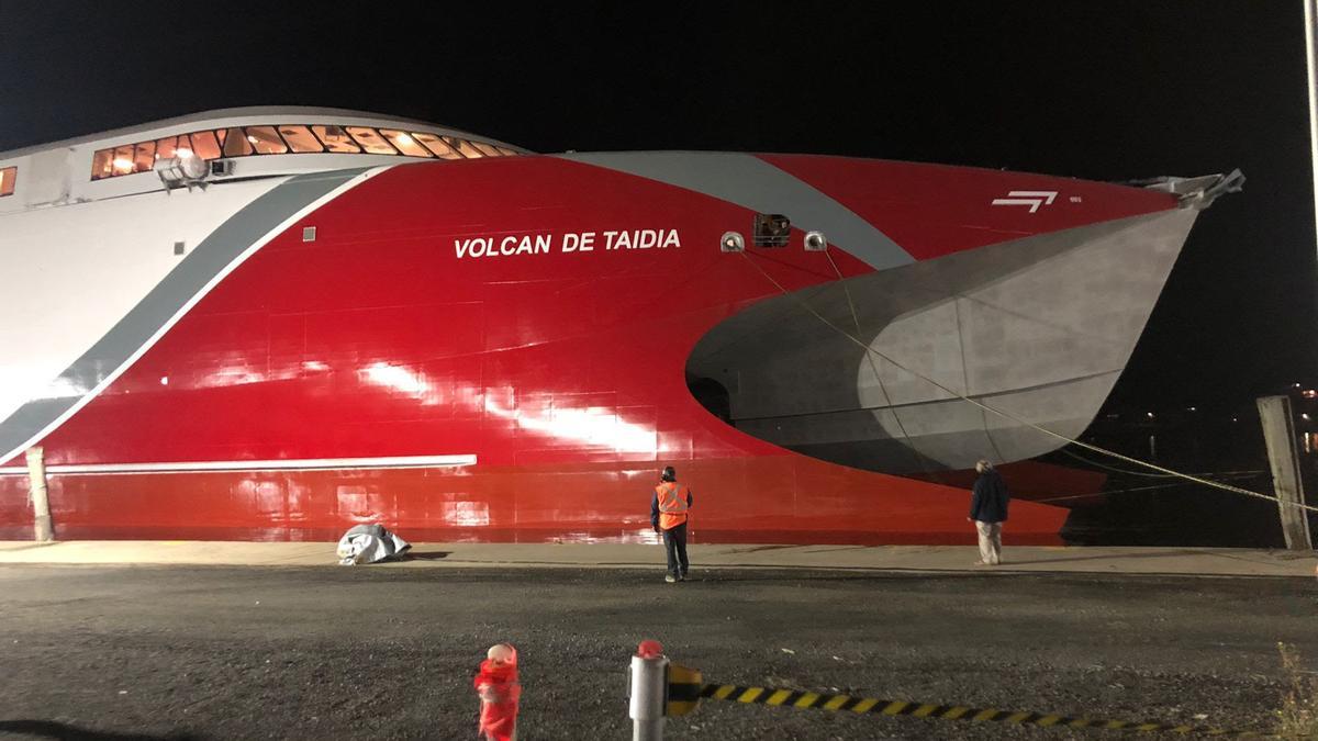 El Volcán de Taidía, a flote en el astillero Incat de la isla de Tasmania.