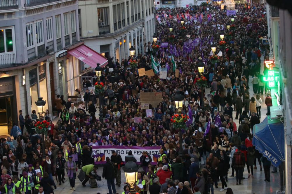 Miles de manifestantes colapsan el centro de Málaga en una marcha que comenzaba con polémica con Francisco de la Torre