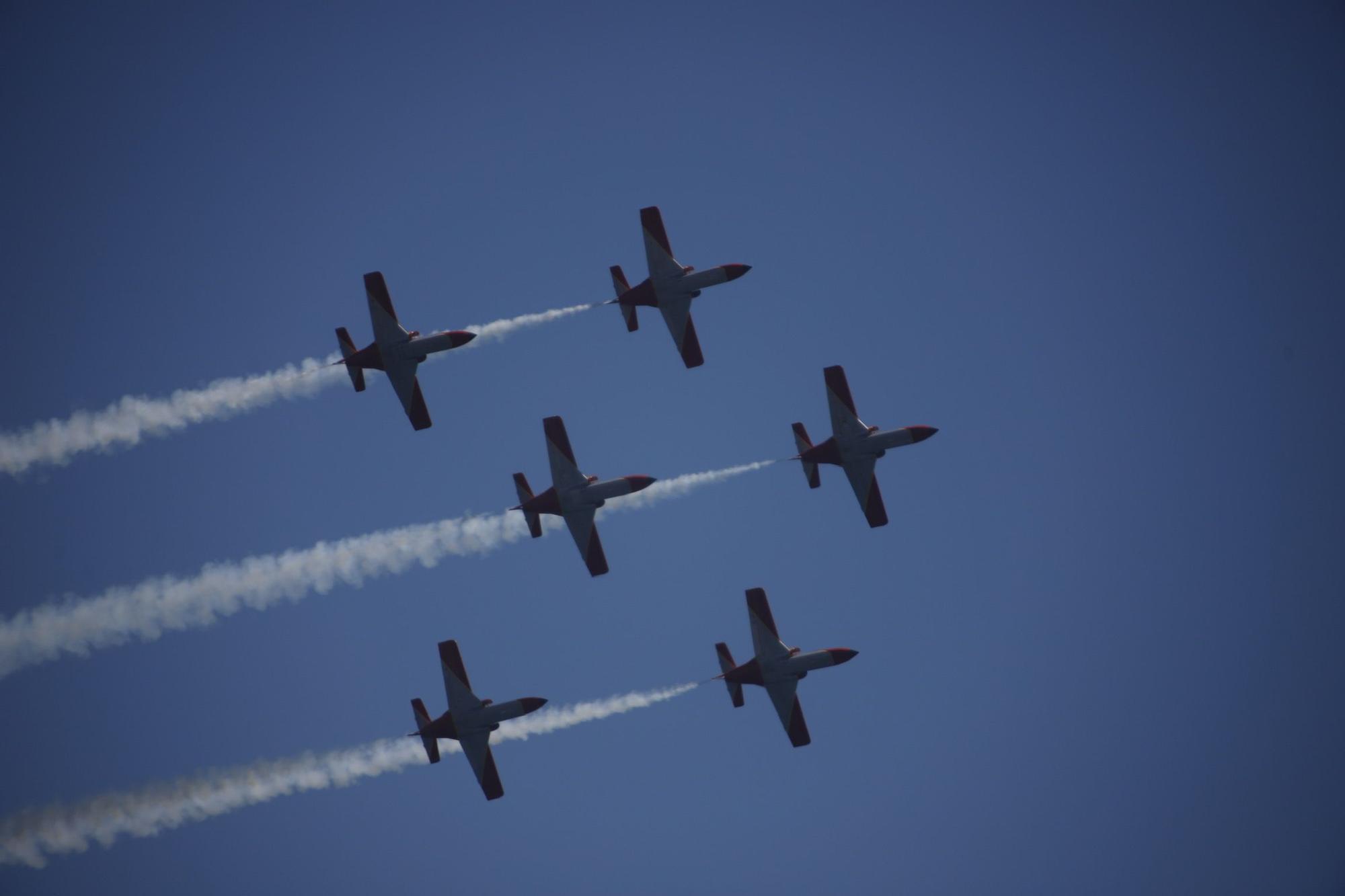 Espectáculo aéreo de Patrulla Águila en Málaga