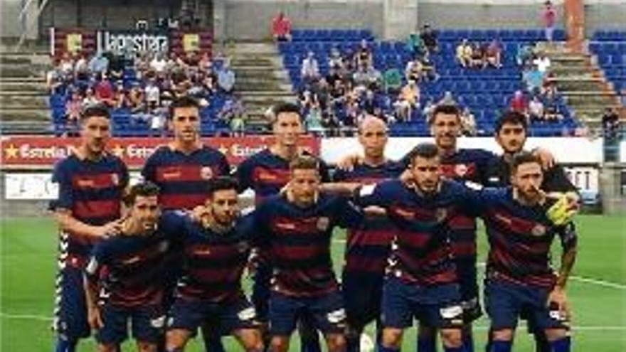 El Llagostera s&#039;estrena amb victòria davant el filial del Barça