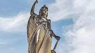 ¿Qué famosos están enterrados en el cementerio de La Salud en Córdoba?