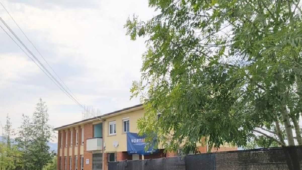 Las escuelas de la Mata, en Grado