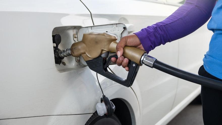 El truc per estalviar més benzina a l&#039;estiu: fins a 50 cèntims per litre