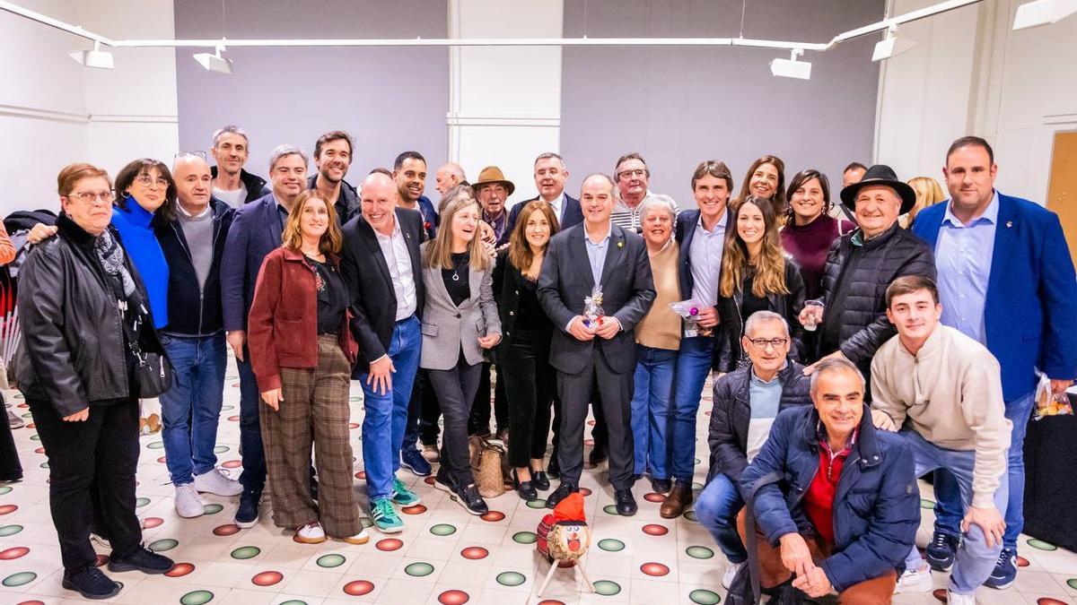 Turull amb els militants de Junts de la Selva, durant l’assemblea de la Vegueria de Girona celebrada a Caldes de Malavella.