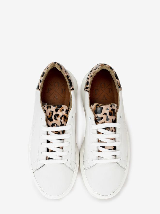 Zapatillas con detalles animal print, de Popa