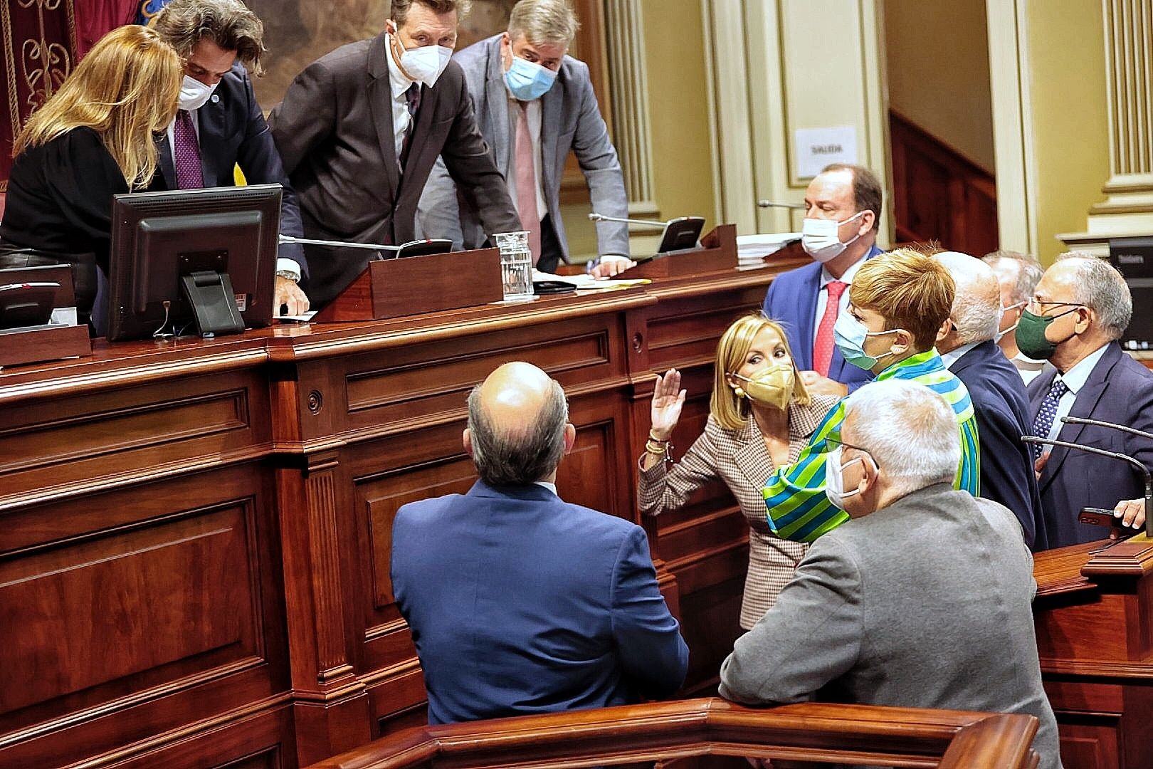 Pleno del Parlamento de Canarias (21/12/2021) y aprobación de los presupuestos autonómicos