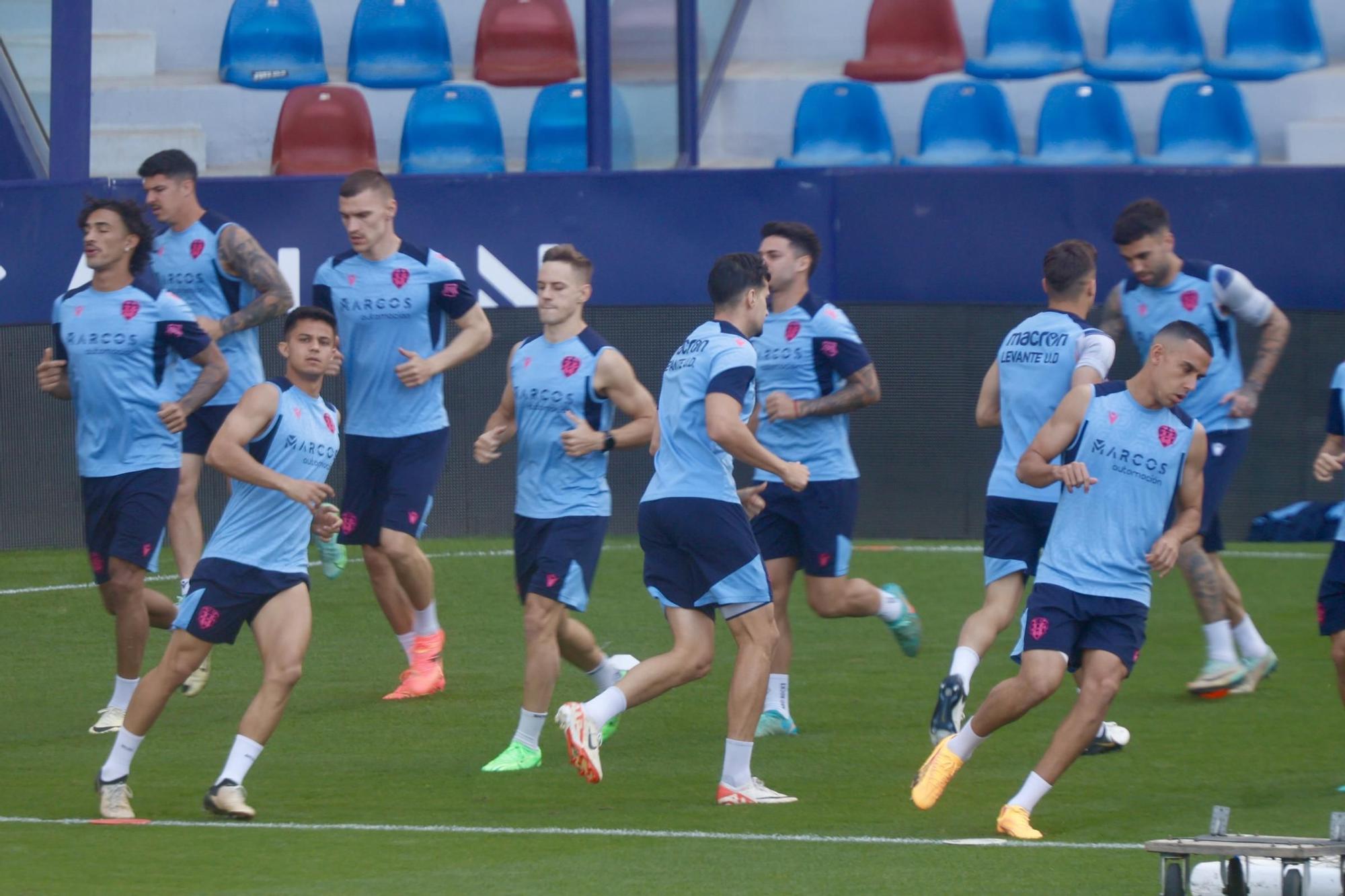 Última sesión de entrenamiento para el Levante antes de enfrentarse al Amorebieta