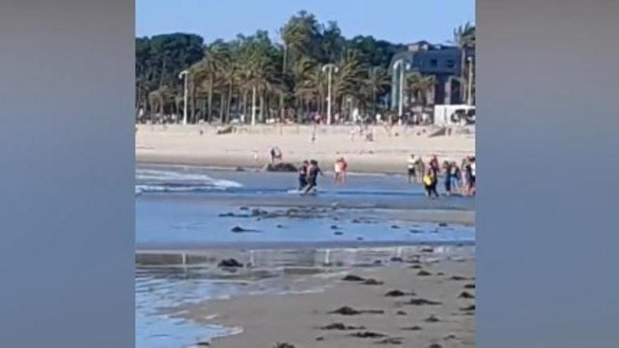 Rescate de bañistas en Samil