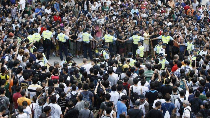 El Gobierno de Hong Kong advierte que usará todas las medidas para restaurar el orden