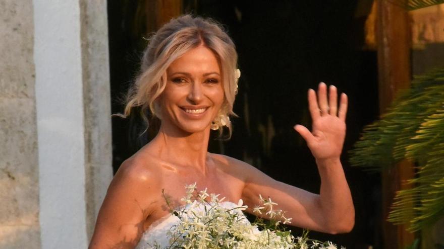 Susanna Griso y Luis Enríquez, felices tras su boda: del romántico 'sí, quiero' al emotivo destino de su ramo de novia