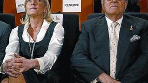 El líder del Frente Nacional, Jean-Marie Le Pen (derecha), junto a su hija Marine, en un congreso del partido.
