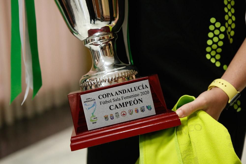 Recepciones a las campeonas del Cajasur Futsal femenino