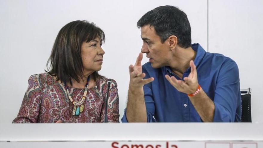 El PSOE rechaza por &quot;cruenta&quot; la suspensión de la autonomía de Cataluña