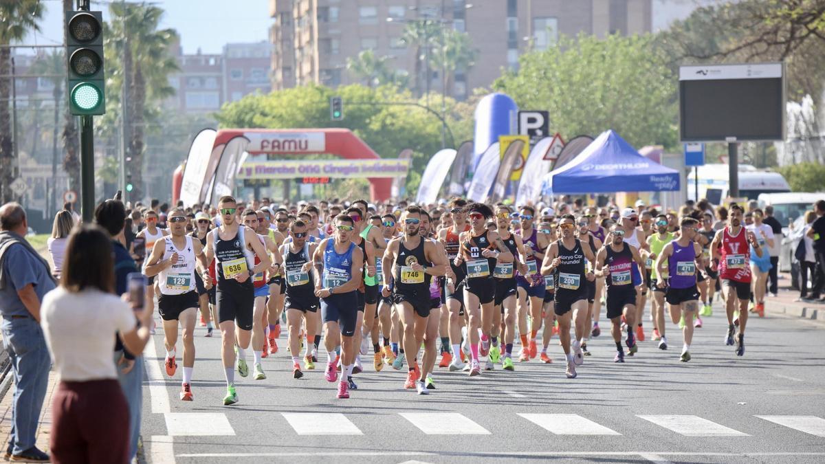 Búscate en las fotos de la carrera por la cirugía solidaria
