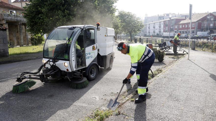 Las limpiezas integrales del nuevo contrato de basuras de Pontevedra arrancan en San Roque