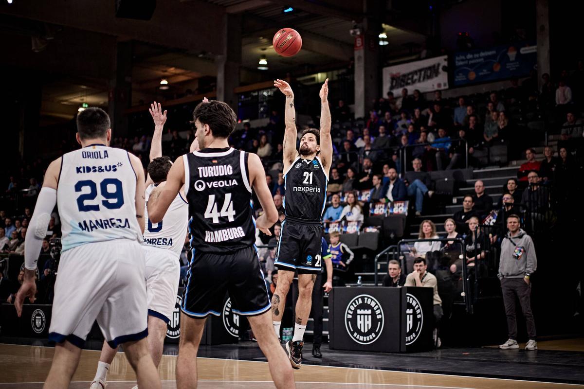 Imatges de l'Hamburg Towers-Baxi Manresa