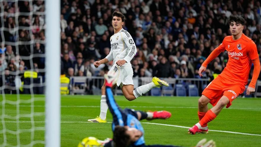 Vinícius acuesta líder al Real Madrid ante una Real Sociedad de papel