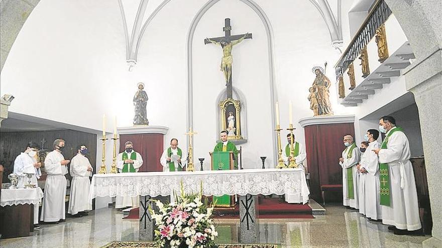 La iglesia de San Bartolomé reabre al culto tras culminar su rehabilitación