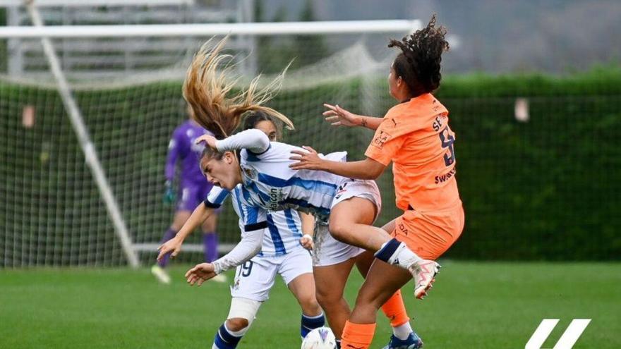 El Valencia vuelve de vacío de Zubieta por el doblete de Jensen (2-0)