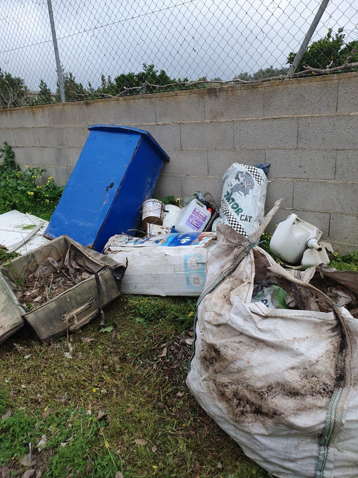 FOTOS | Así ha sido la jornada de limpieza rural en Sant Joan y Vilafranca FOTOS | Así ha sido la jornada de limpieza rural en Sant Joan y Vilafranca