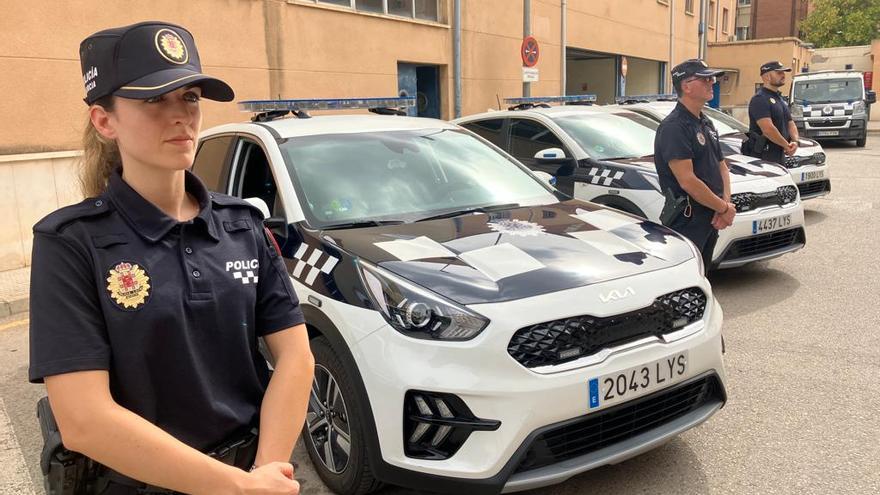 Los cuatro vehículos híbridos de Policía Local de Murcia.